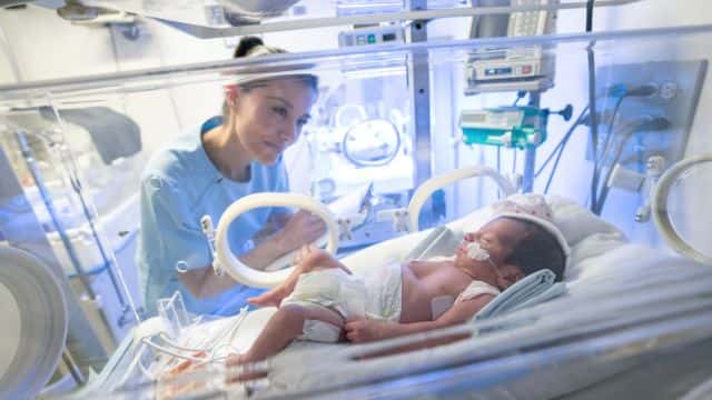 Imagem do curso Enfermagem em Unidades Neonatais e Pediátricas