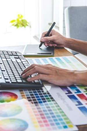 Integrar semiótica à produção em meios digitais