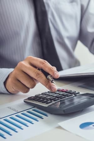 Auditar e controlar gastos com responsabilidade fiscal