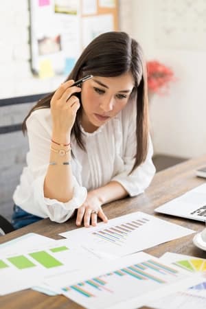 Elaborar laudos, análises e pareceres com precisão