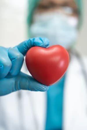 Ensinar processos de doação e transplante