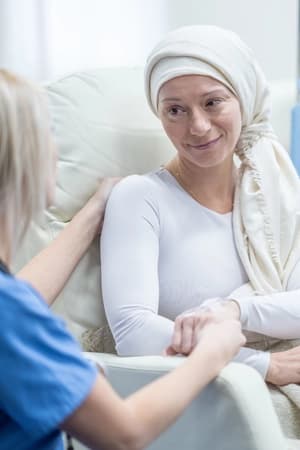 Manejar cuidados clínicos, cirúrgicos e paliativos