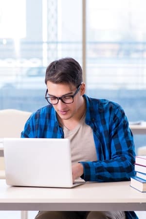 Planejar e gerir cursos e materiais digitais