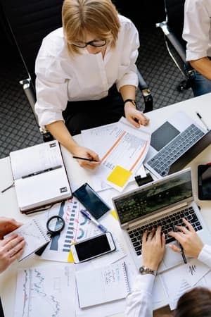 Tomar decisões com análise de custos e recursos