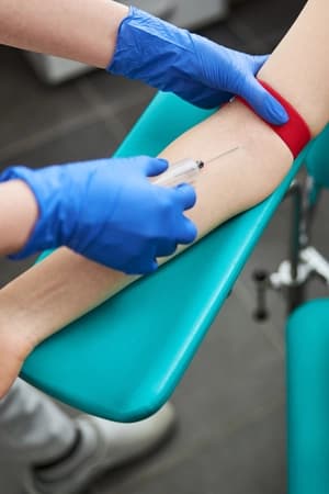 Aplicar protocolos e tecnologias de suporte clínico