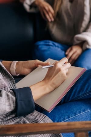 Conduzir avaliação e intervenção neuropsicológica ética