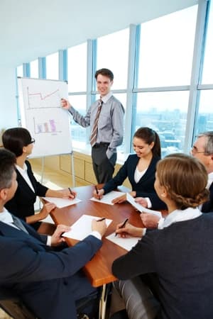 Conduzir pessoas a soluções com planos de ação