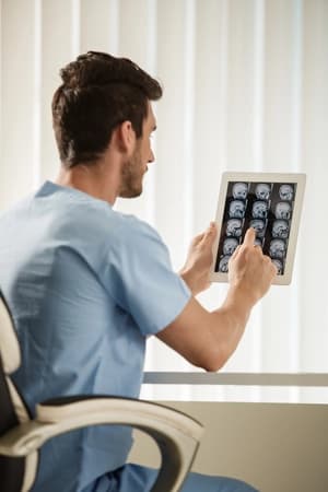 Atuar em equipe multiprofissional com evidências