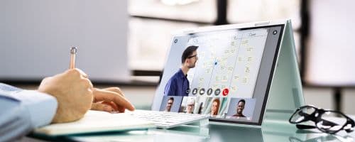 Inovações Educacionais Redefinem o Aprendizado: Tecnologia como Aliada na Democratização da Educação