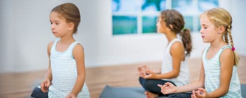 Por que professores devem dominar a prática da meditação? Saiba vantagens