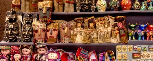 Curadoria e Museologia: A arte de preservar e expor a cultura