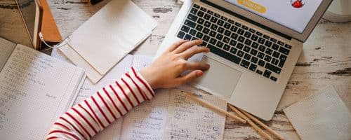 Pós-graduação a distância vale a pena? Descubra como funciona o ensino EAD