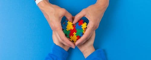 Dia Internacional da Síndrome de Asperger: Como a educação pode ajudar pessoas com TEA