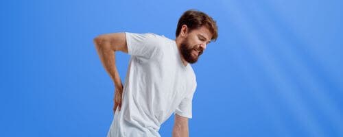 Dor nas costas: Conheça 4 possíveis causas para o desconforto