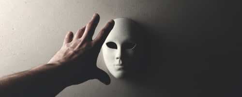 Psicologia Junguiana: como a personalidade sombra afeta a percepção que seus clientes têm sobre si?