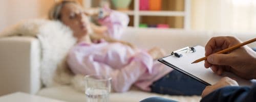 Clínica psicanalítica contemporânea: Uma especialização diferenciada