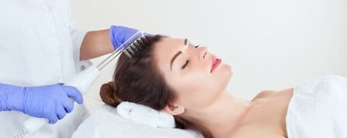 Dermatologia versus Tricologia: Descubra as diferenças e saiba qual profissional consultar