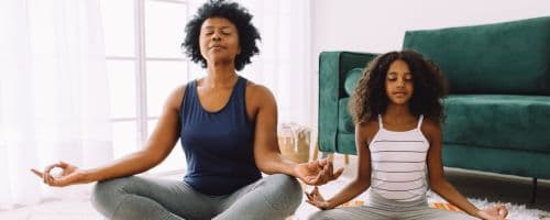 Como a Meditação Está Reduzindo o Estresse e Ansiedade nas Escolas?