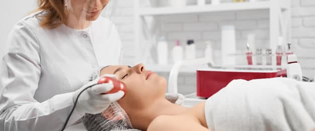 A estética utiliza a tecnologia para realizar tratamentos diversos e para a melhoria de resultados